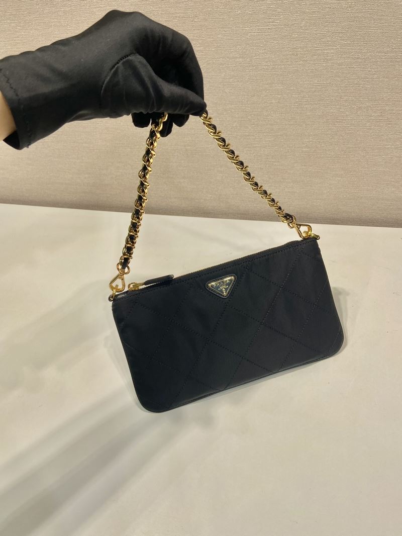 Pra*a hobo bags